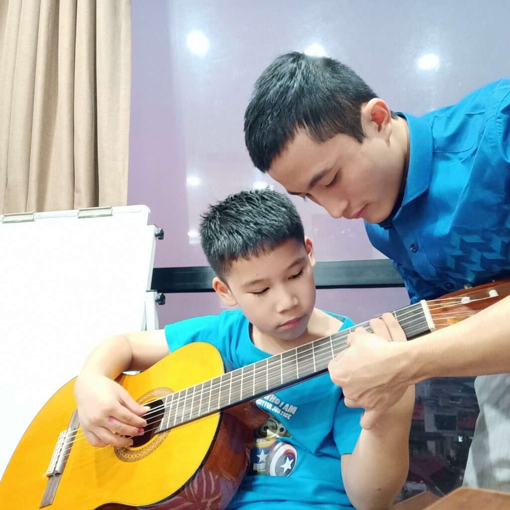 Khóa dạy Guitar tại nhà